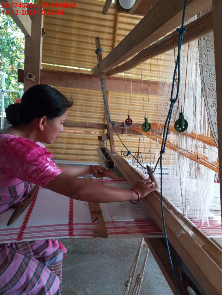 Jacquard Handloom Weaver training at IIE Incubation Centre, Baruabamungaon, batch 24153, 16-12-2024