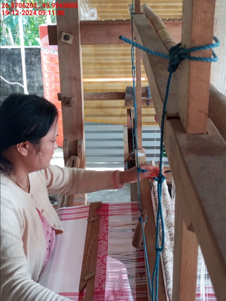 Jacquard Handloom Weaver training at IIE Incubation Centre, Baruabamungaon, batch 24153, 19-12-2024