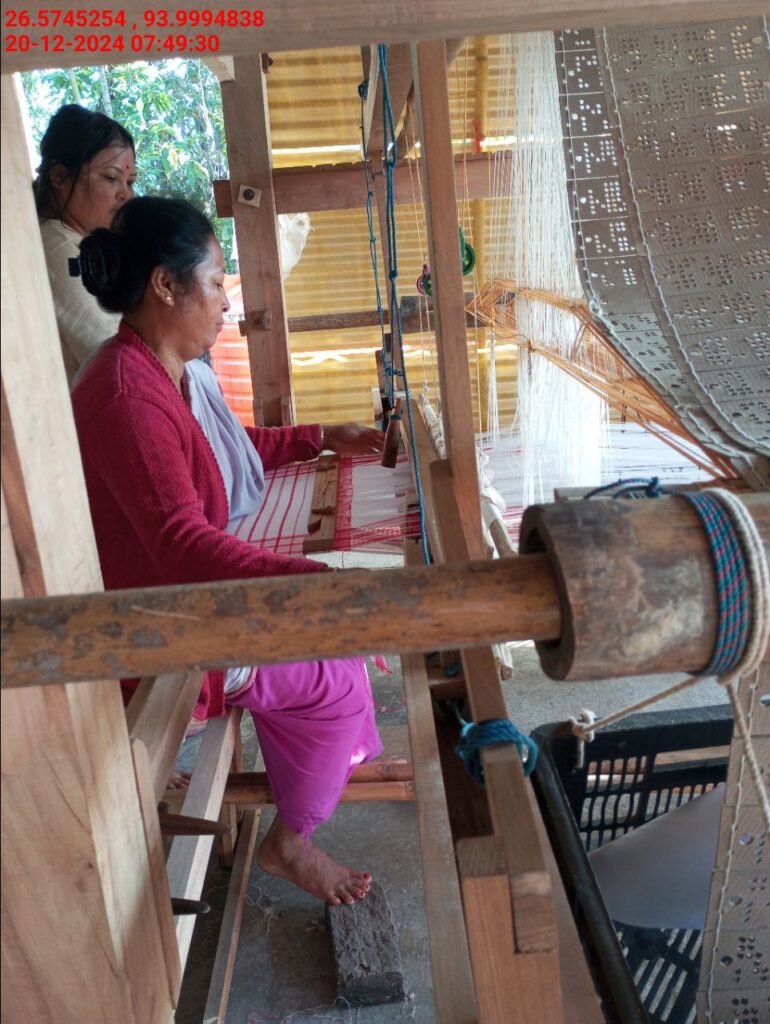 Jacquard Handloom Weaver training at IIE Incubation Centre, Baruabamungaon, batch 24153, 20-12-2024