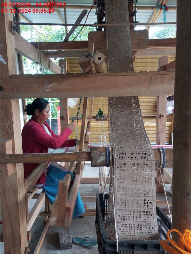 Jacquard Handloom Weaver training at IIE Incubation Centre, Baruabamungaon, batch 24153, 21-12-2024