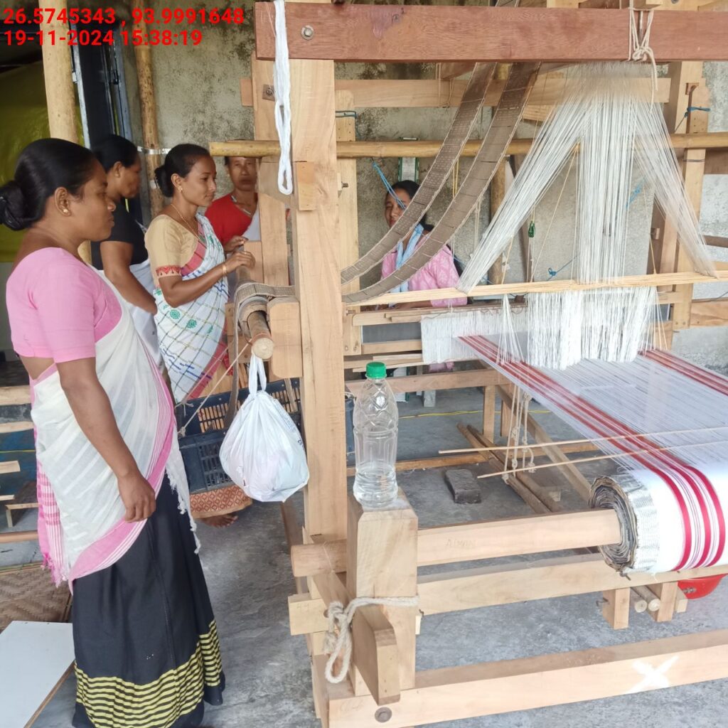 Jacquard Handloom Weaver training at IIE Incubation Centre, Baruabamungaon, batch 24155, 19-11-2024