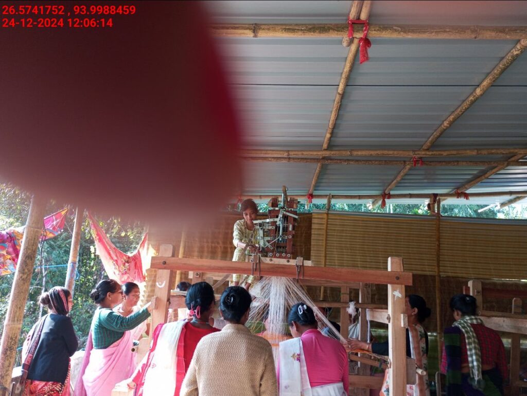 Jacquard Handloom Weaver training at IIE Incubation Centre, Baruabamungaon, batch 24155, 24-12-2024