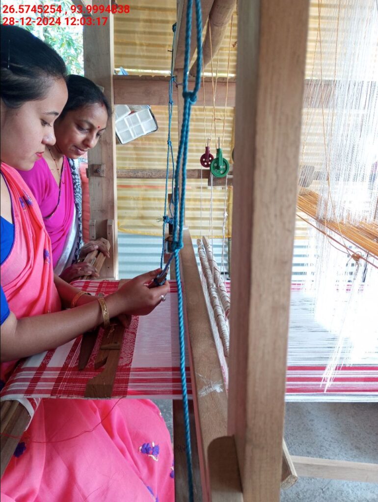 Jacquard Handloom Weaver training at IIE Incubation Centre, Baruabamungaon, batch 24155, 28-12-2024