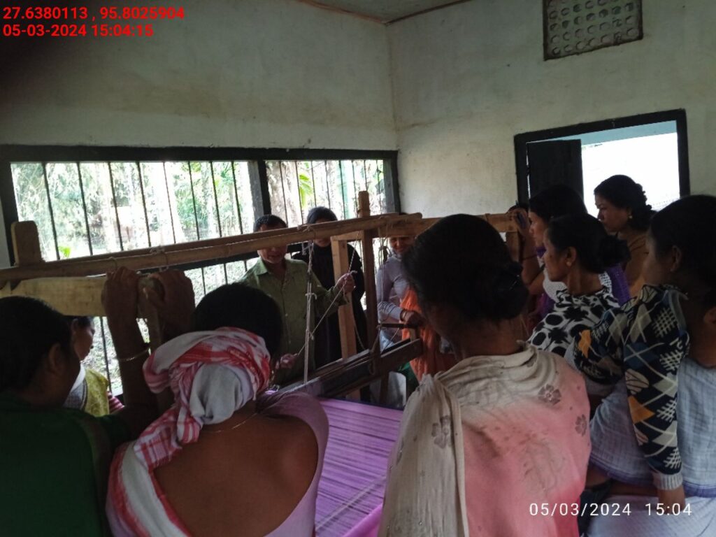 Handloom Weaver (Frame Loom) training at IIE Incubation Centre, Bordiraj, batch 20388, 05-03-2024