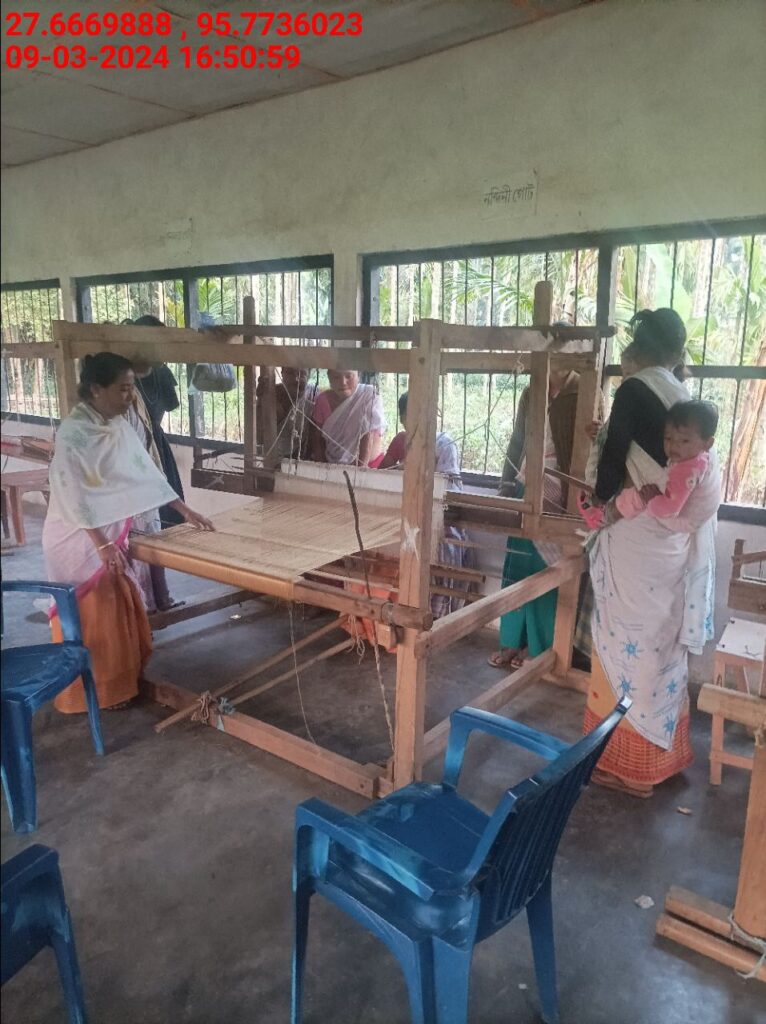 Handloom Weaver (Frame Loom) training at IIE Incubation Centre, Bordiraj, batch 20388, 09-03-2024