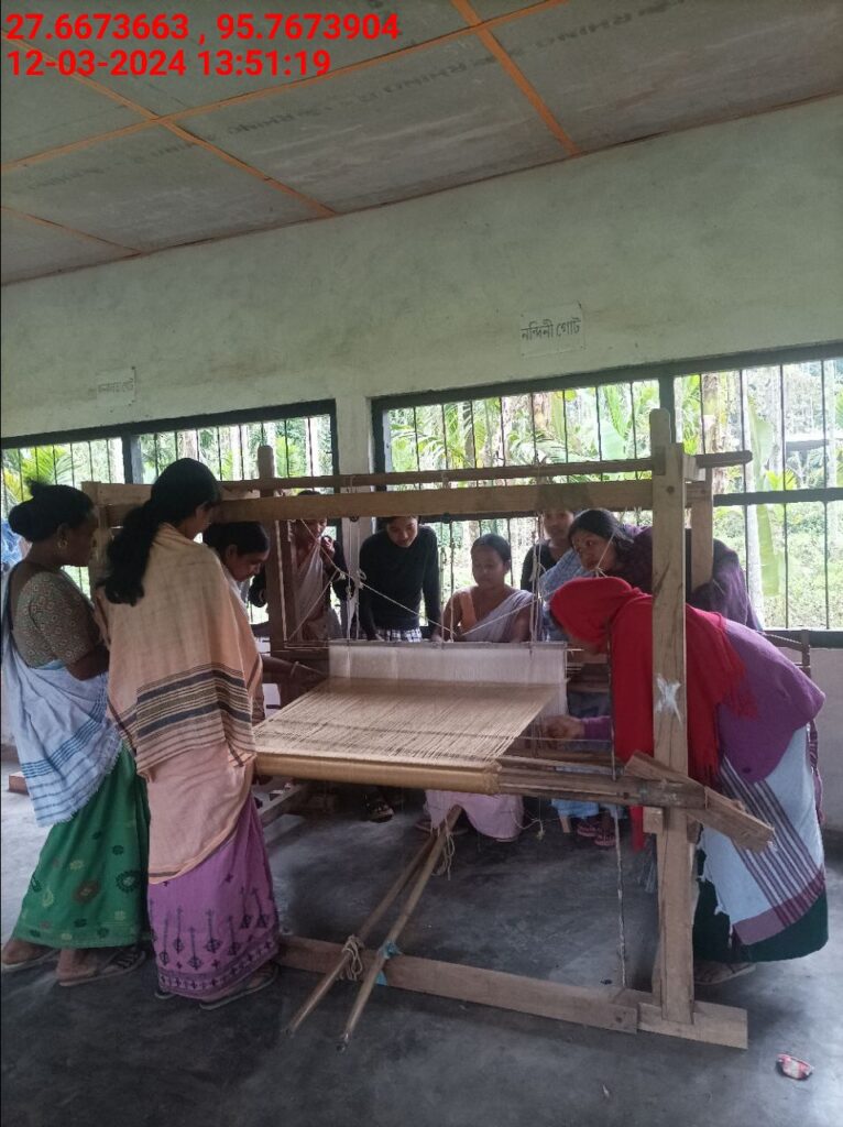 Handloom Weaver (Frame Loom) training at IIE Incubation Centre, Bordiraj, batch 20388, 12-03-2024