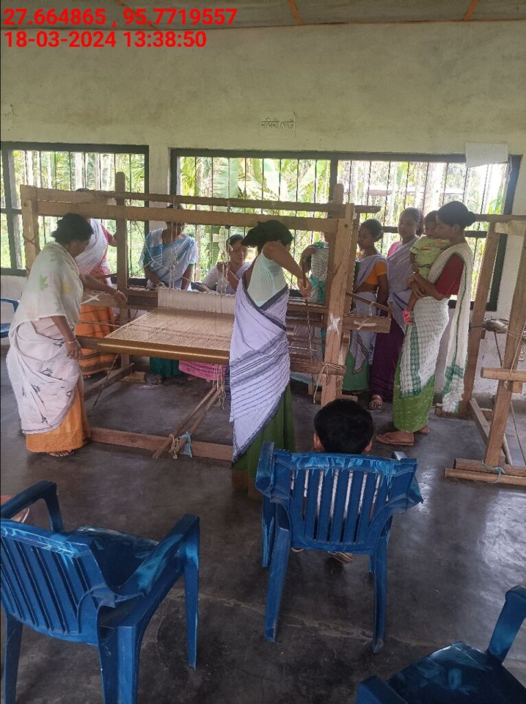 Handloom Weaver (Frame Loom) training at IIE Incubation Centre, Bordiraj, batch 20388, 18-03-2024
