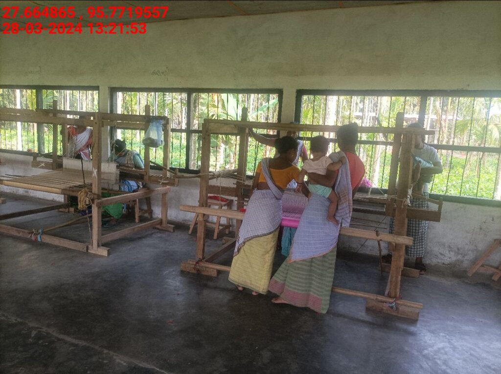 Handloom Weaver (Frame Loom) training at IIE Incubation Centre, Bordiraj, batch 20388, 28-03-2024