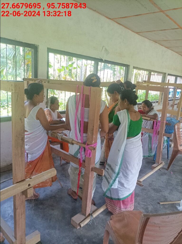 Handloom Weaver (Frame Loom) training at IIE Incubation Centre, Bordiraj, batch 20388, 22-06-2024