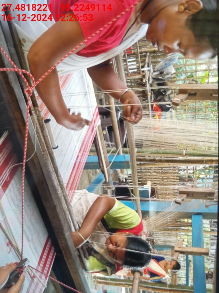 Handloom Weaver (Frame Loom) training at IIE Incubation Centre, Bordiraj, batch 24208, 16-12-2024