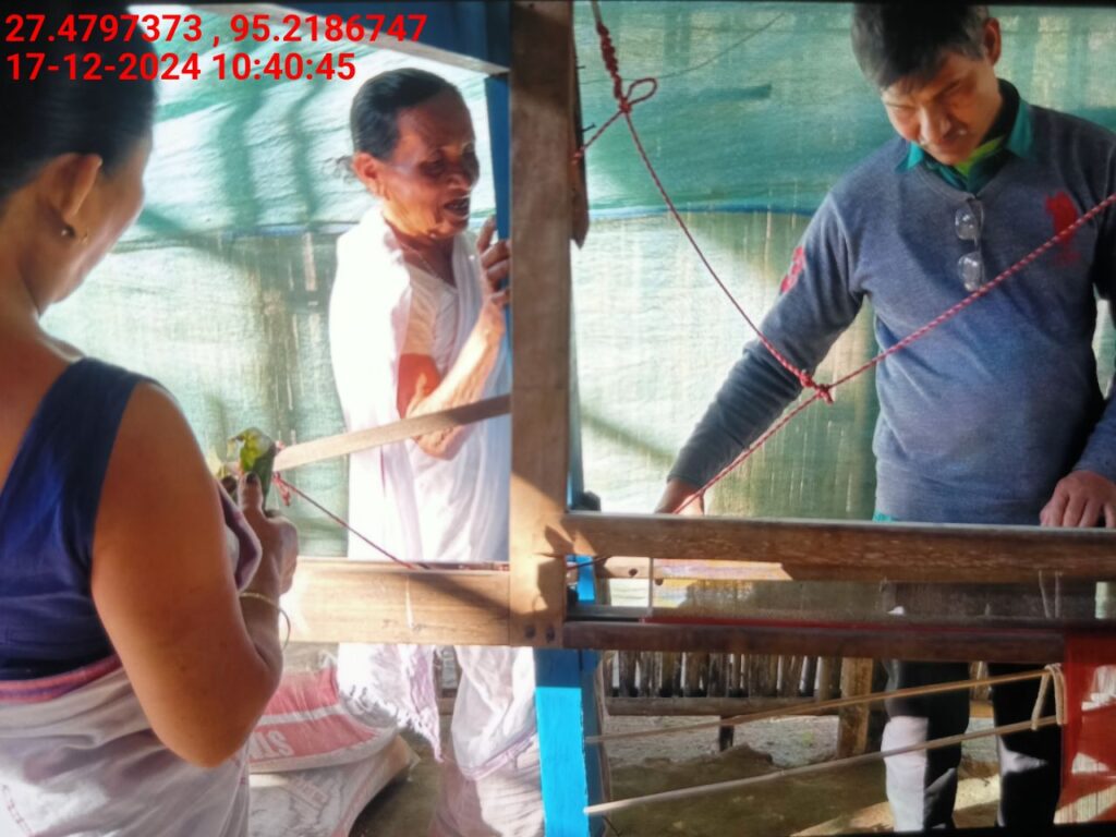 Handloom Weaver (Frame Loom) training at IIE Incubation Centre, Bordiraj, batch 24208, 17-12-2024