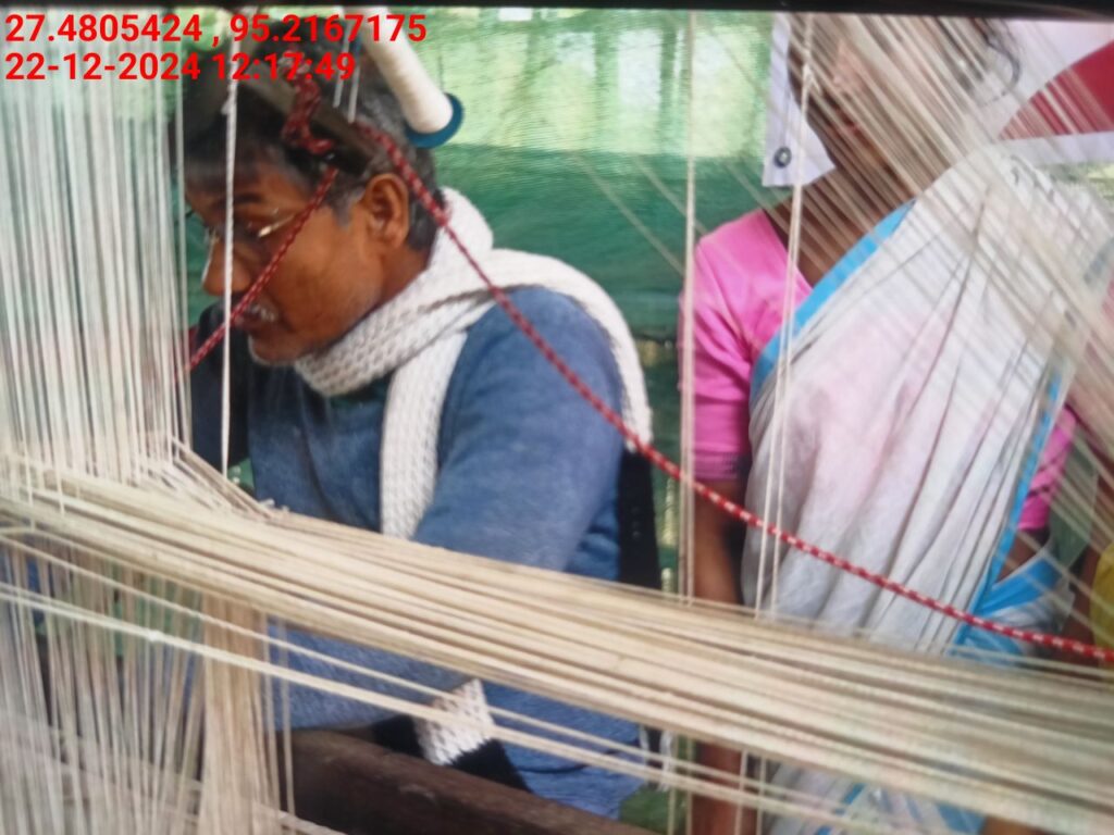Handloom Weaver (Frame Loom) training at IIE Incubation Centre, Bordiraj, batch 24208, 22-12-2024
