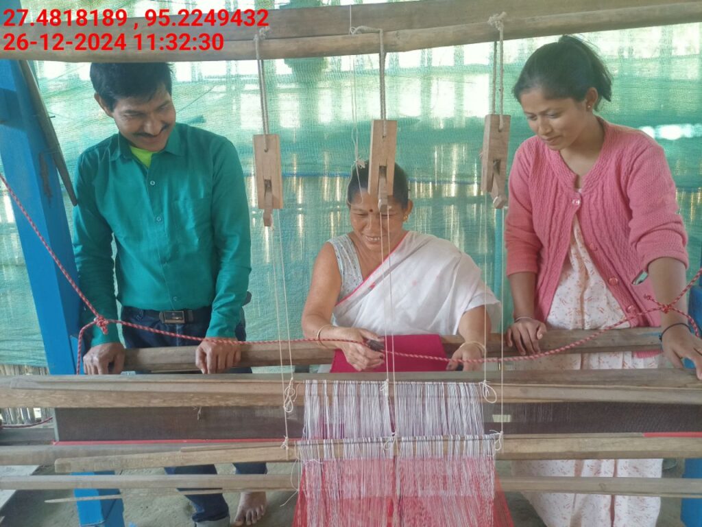 Handloom Weaver (Frame Loom) training at IIE Incubation Centre, Bordiraj, batch 24208, 26-12-2024