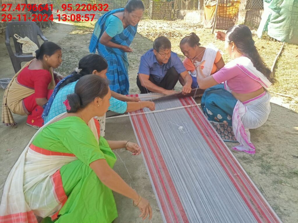 Handloom Weaver (Frame Loom) training at IIE Incubation Centre, Bordiraj, batch 24210, 29-11-2024