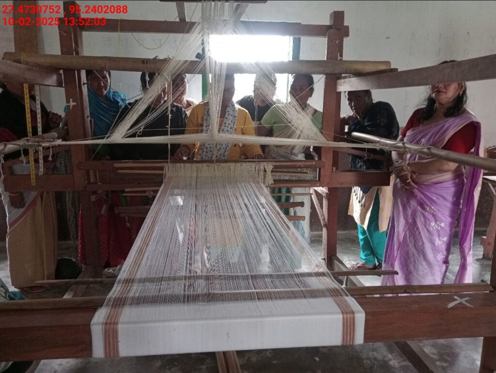 Handloom Weaver (Frame Loom) training at IIE Incubation Centre, Bordiraj, batch 26664, 10-02-2025