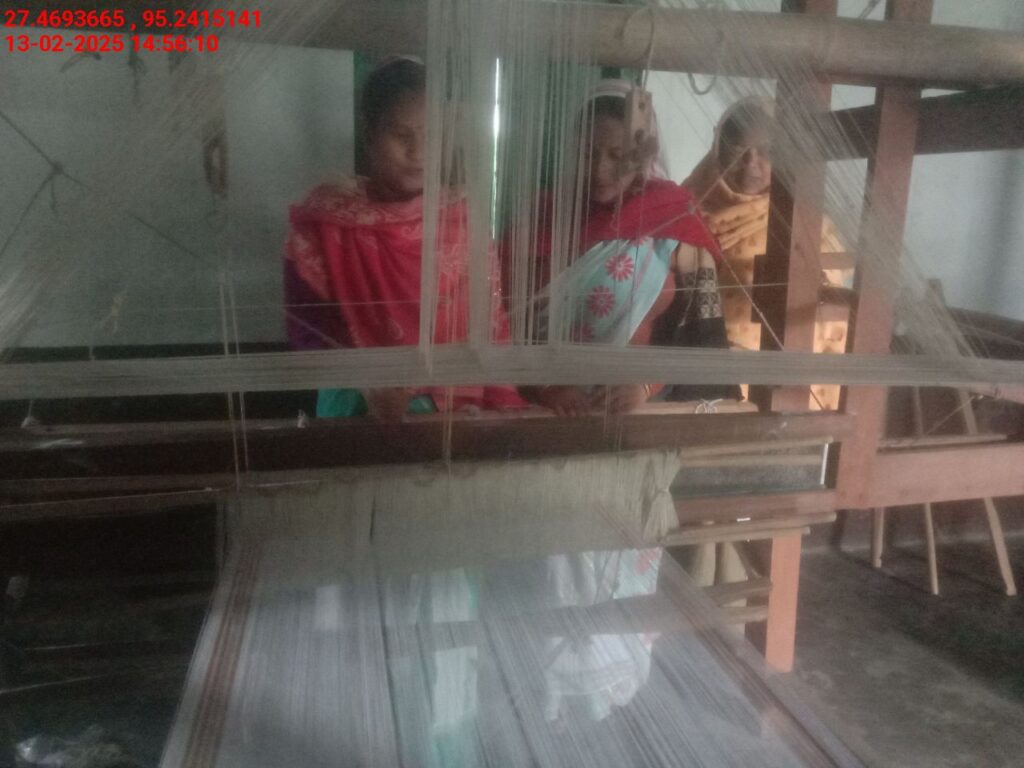 Handloom Weaver (Frame Loom) training at IIE Incubation Centre, Bordiraj, batch 26664, 13-02-2025