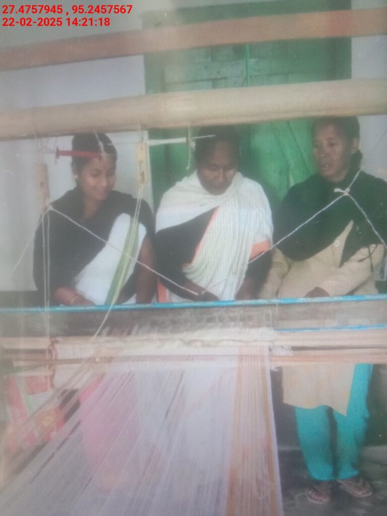 Handloom Weaver (Frame Loom) training at IIE Incubation Centre, Bordiraj, batch 26664, 22-02-2025