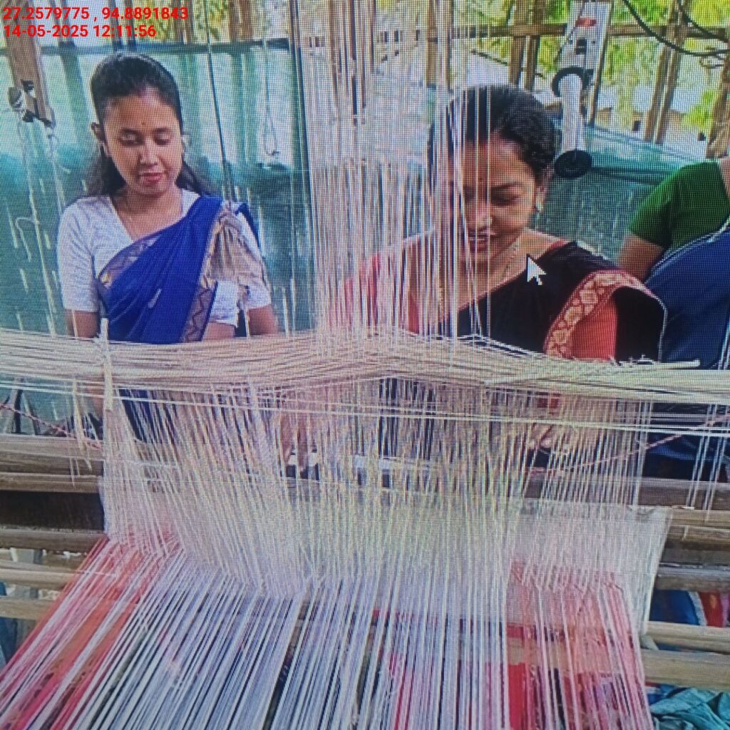 Handloom Weaver (Frame Loom) training at IIE Incubation Centre, Bordiraj, batch 28285, 14-05-2025
