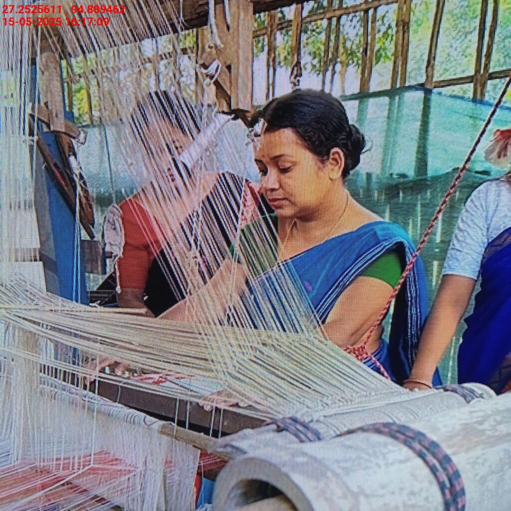Handloom Weaver (Frame Loom) training at IIE Incubation Centre, Bordiraj, batch 28847, 15-05-2025