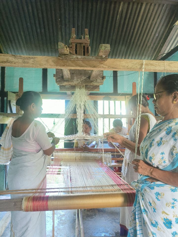 Handloom Weaver (Frame Loom) training at IIE Incubation Centre, Bordiraj, batch 33113, 23-08-2025