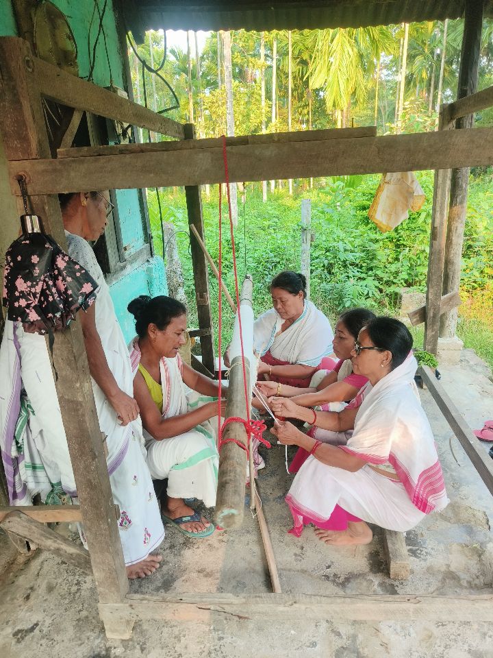 Handloom Weaver (Frame Loom) training at IIE Incubation Centre, Bordiraj, batch 33113, 11-09-2025