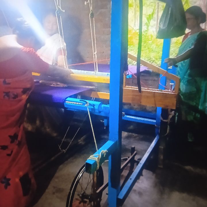 Handloom Weaver (Frame Loom) training at IIE Incubation Centre, Bordiraj, batch 36914, 10-11-2025