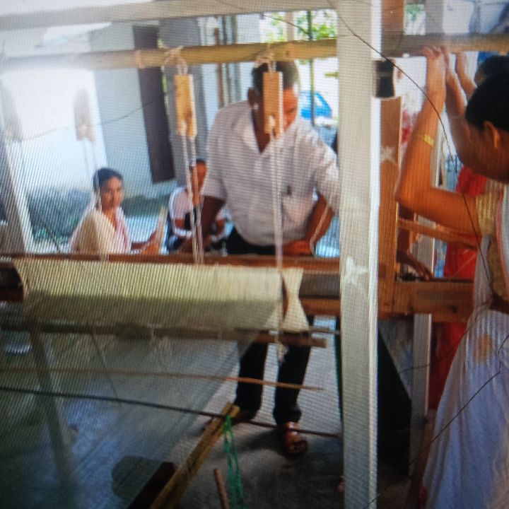 Handloom Weaver (Frame Loom) training at IIE Incubation Centre, Bordiraj, batch 36914, 17-11-2025