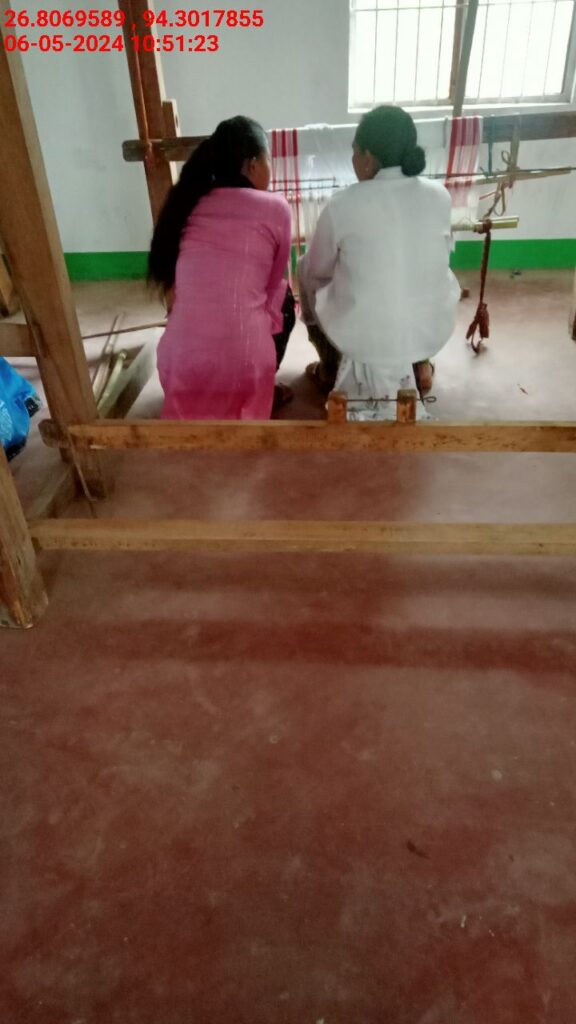 Jacquard Handloom Weaver training at IIE Incubation Centre, Chenijan, batch 21344, 06-05-2024