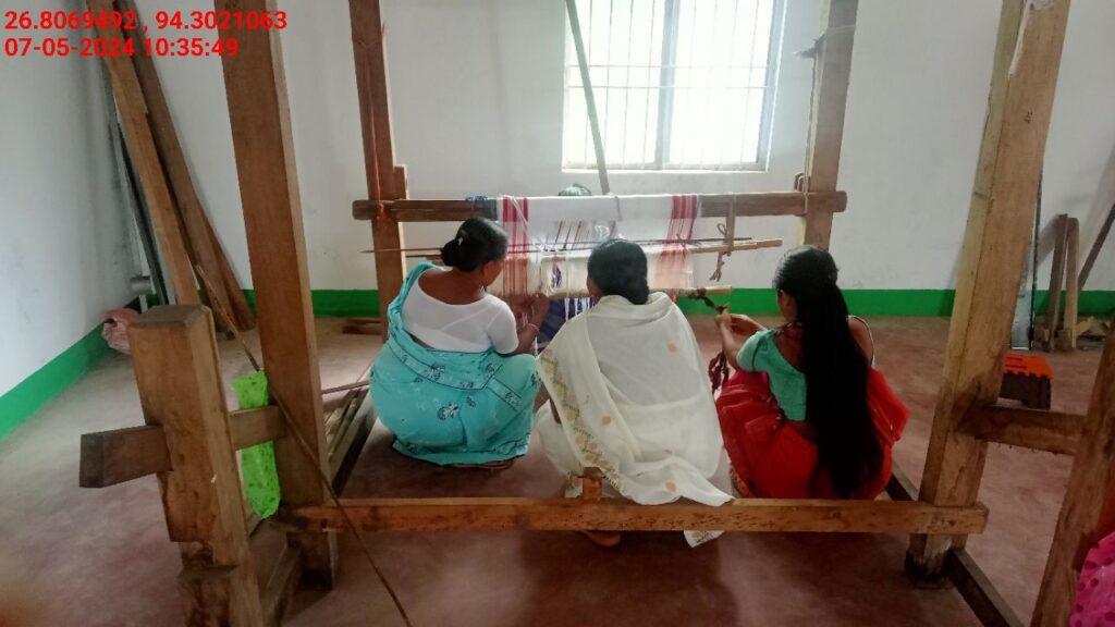 Jacquard Handloom Weaver training at IIE Incubation Centre, Chenijan, batch 21344, 07-05-2024