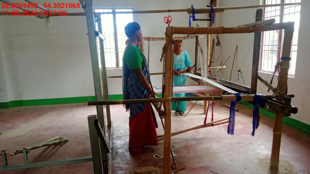 Jacquard Handloom Weaver training at IIE Incubation Centre, Chenijan, batch 21344, 11-05-2024
