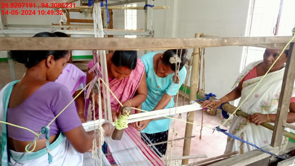 Jacquard Handloom Weaver training at IIE Incubation Centre, Chenijan, batch 21344, 14-05-2024