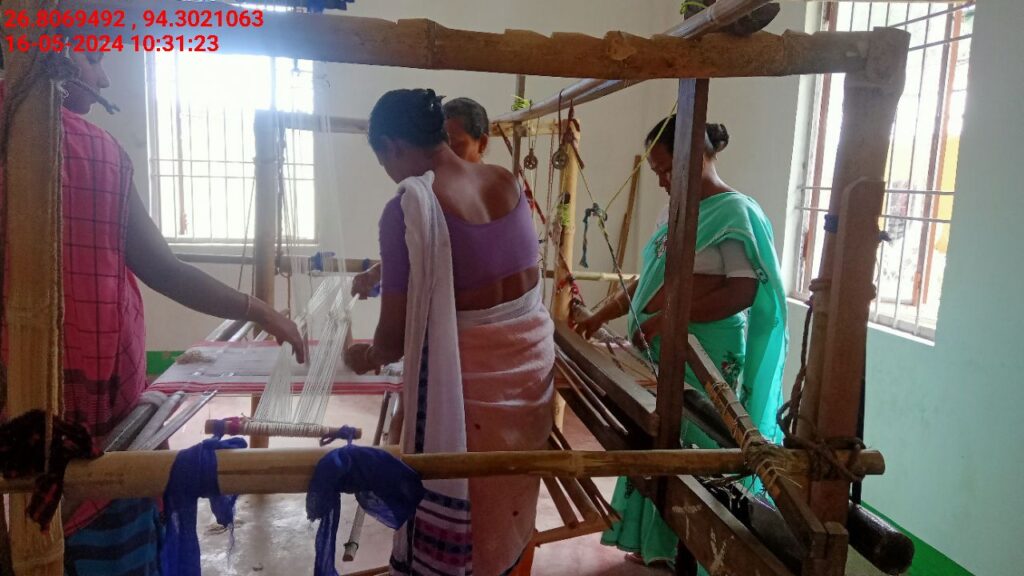 Jacquard Handloom Weaver training at IIE Incubation Centre, Chenijan, batch 21344, 16-05-2024