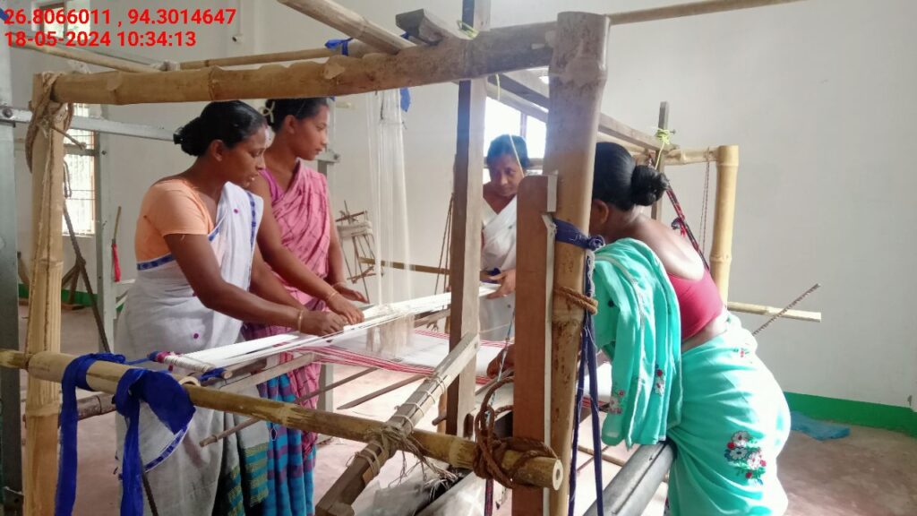 Jacquard Handloom Weaver training at IIE Incubation Centre, Chenijan, batch 21344, 18-05-2024