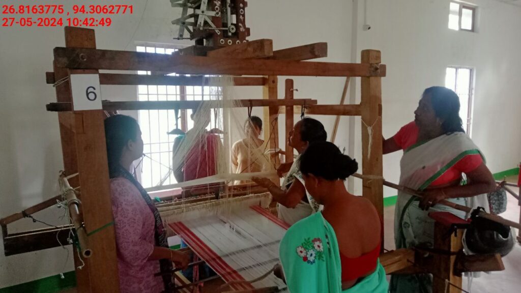 Jacquard Handloom Weaver training at IIE Incubation Centre, Chenijan, batch 21344, 27-05-2024