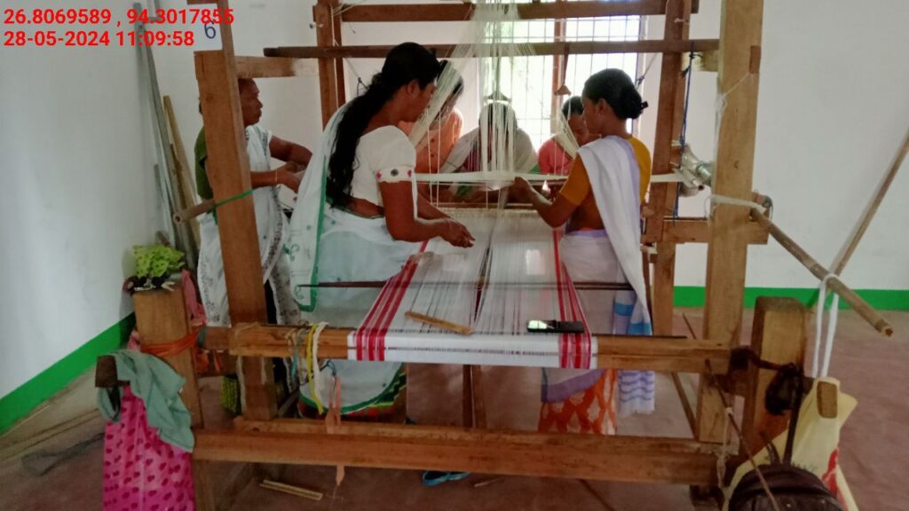 Jacquard Handloom Weaver training at IIE Incubation Centre, Chenijan, batch 21344, 28-05-2024