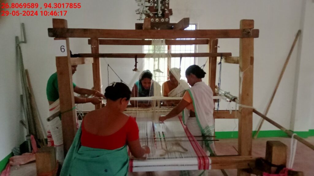 Jacquard Handloom Weaver training at IIE Incubation Centre, Chenijan, batch 21344, 29-05-2024
