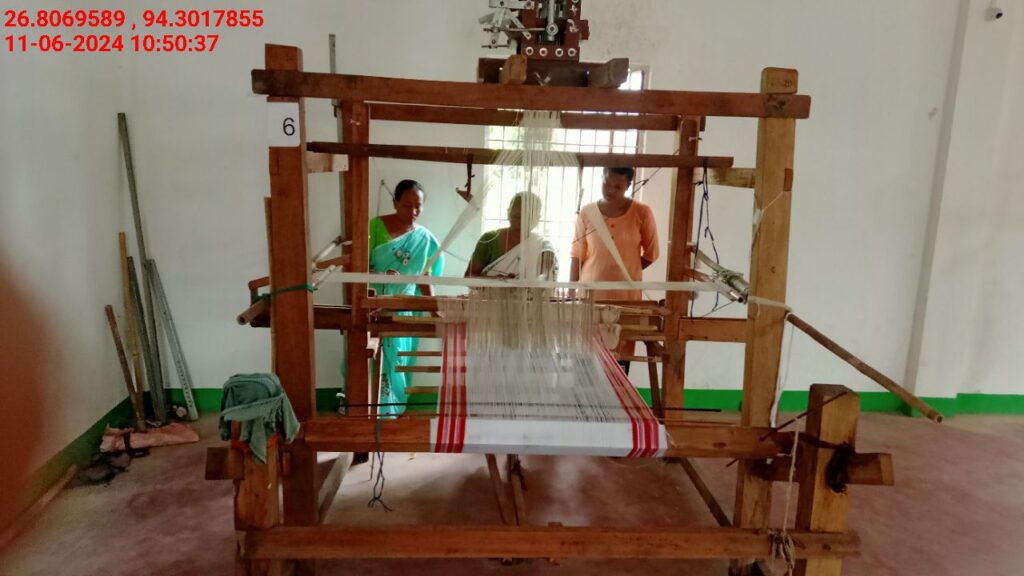 Jacquard Handloom Weaver training at IIE Incubation Centre, Chenijan, batch 21344, 11-06-2024
