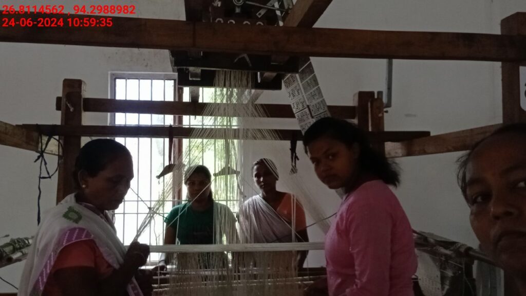 Jacquard Handloom Weaver training at IIE Incubation Centre, Chenijan, batch 21344, 24-06-2024