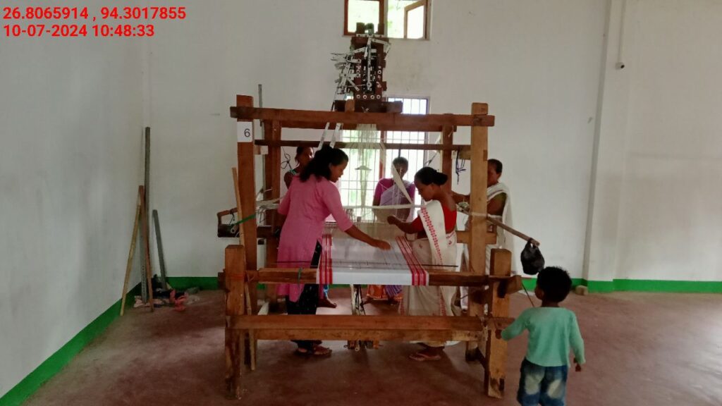 Jacquard Handloom Weaver training at IIE Incubation Centre, Chenijan, batch 21344, 10-07-2024