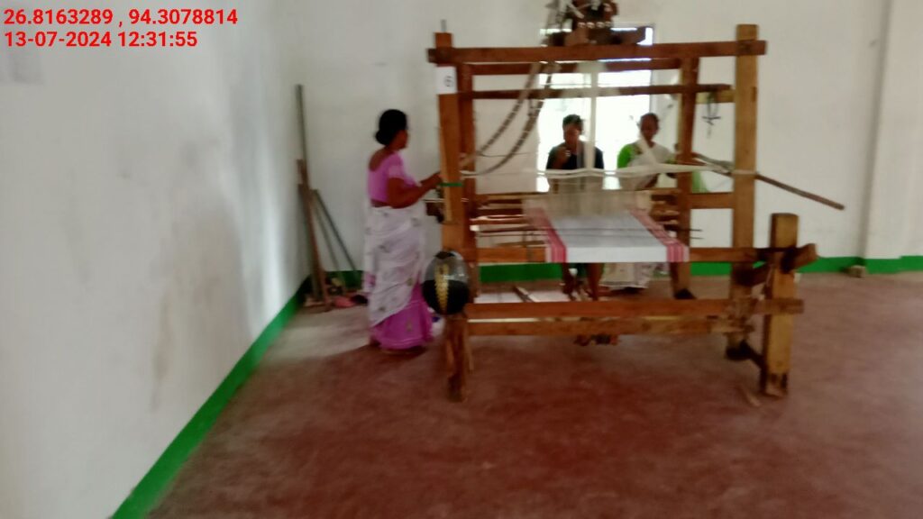 Jacquard Handloom Weaver training at IIE Incubation Centre, Chenijan, batch 21344, 13-07-2024
