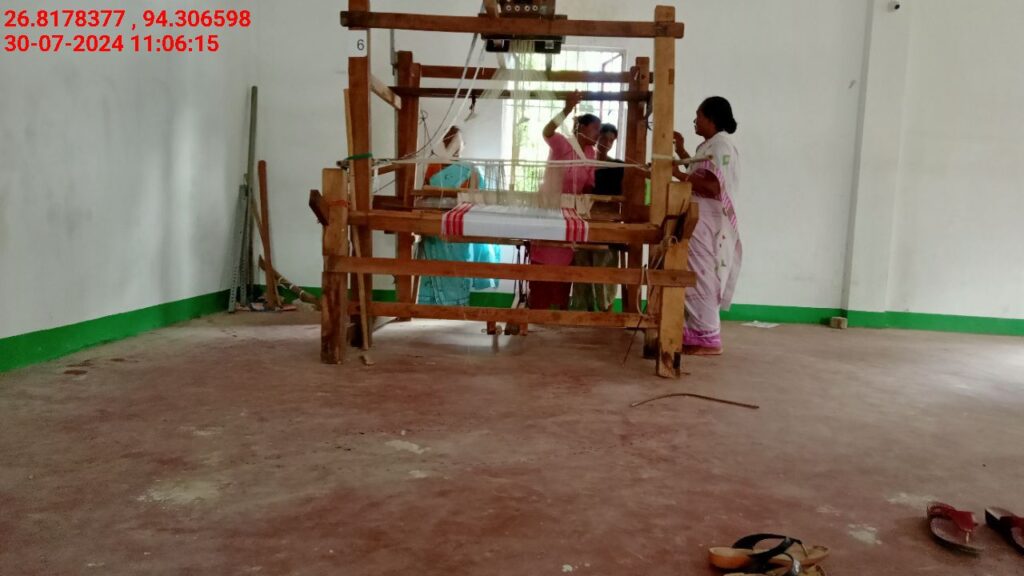 Jacquard Handloom Weaver training at IIE Incubation Centre, Chenijan, batch 21344, 30-07-2024
