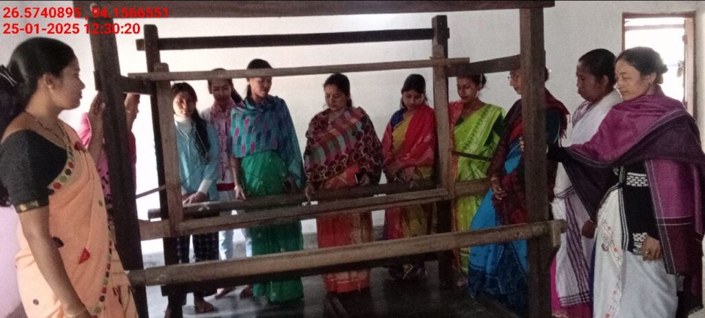 Jacquard Handloom Weaver training at IIE Incubation Centre, Chenijan, batch 26020, 25-01-2025