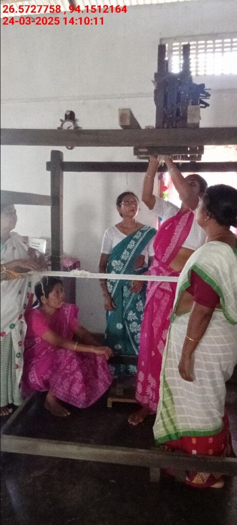 Jacquard Handloom Weaver training at IIE Incubation Centre, Chenijan, batch 26020, 24-03-2025