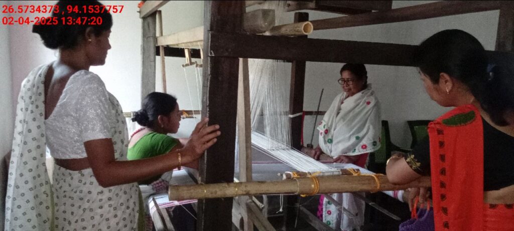 Jacquard Handloom Weaver training at IIE Incubation Centre, Chenijan, batch 26020, 02-04-2025