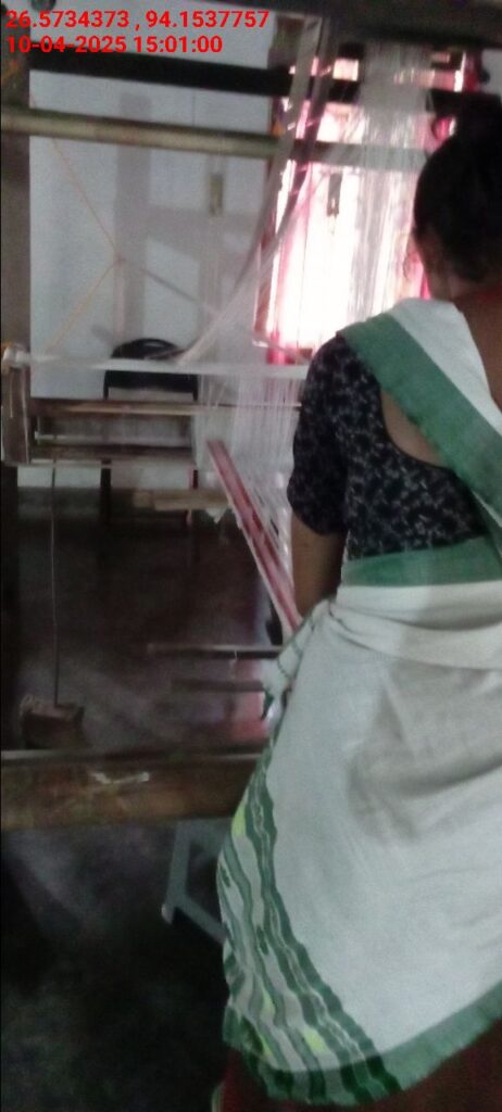 Jacquard Handloom Weaver training at IIE Incubation Centre, Chenijan, batch 26020, 10-04-2025