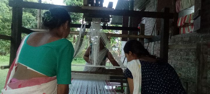 Jacquard Handloom Weaver training at IIE Incubation Centre, Chenijan, batch 33098, 20-09-2025
