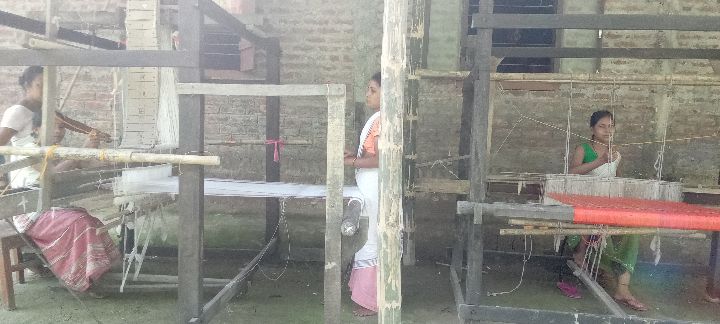 Jacquard Handloom Weaver training at IIE Incubation Centre, Chenijan, batch 33098, 24-09-2025