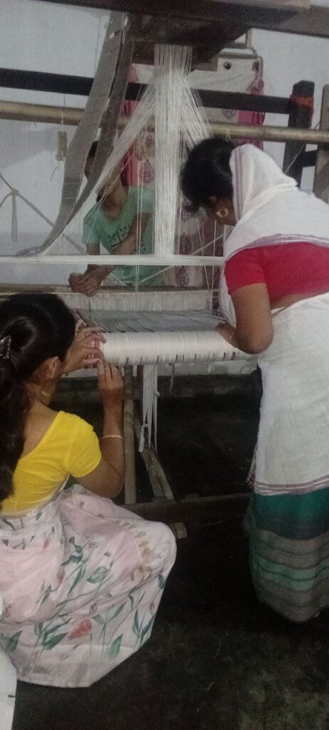 Jacquard Handloom Weaver training at IIE Incubation Centre, Chenijan, batch 33999, 08-09-2025