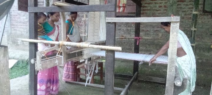 Jacquard Handloom Weaver training at IIE Incubation Centre, Chenijan, batch 33999, 20-09-2025