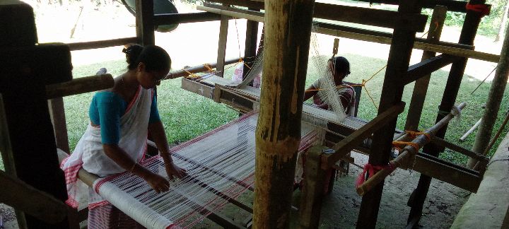 Jacquard Handloom Weaver training at IIE Incubation Centre, Chenijan, batch 33999, 24-09-2025
